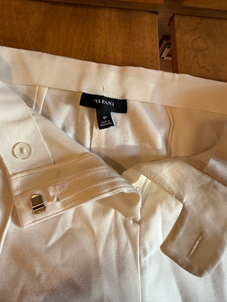 Alfani White Dress Pants Size 8 Petite